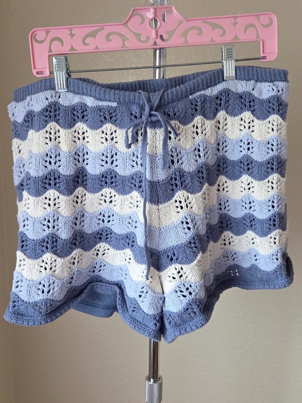 Universal Thread Blue & White Crochet Shorts